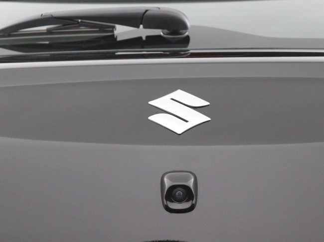 Suzuki Swift - 1.2 Comfort Smart Hybrid