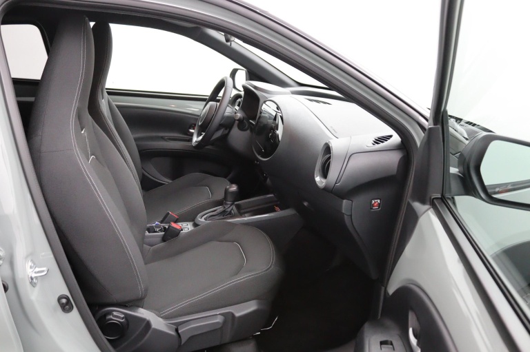 Toyota Aygo X - Hybrid 115 pulse 10