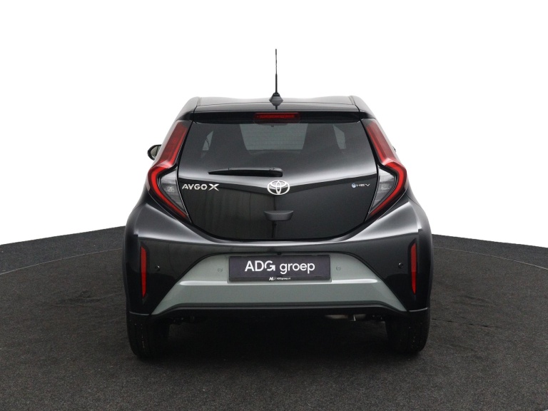 Toyota Aygo X - Hybrid 115 pulse 8