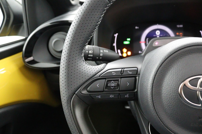 Toyota Aygo X - Hybrid 115 GR Sport 17