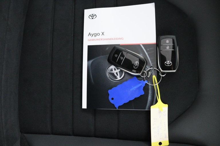 Toyota Aygo X - Hybrid 115 GR Sport 23