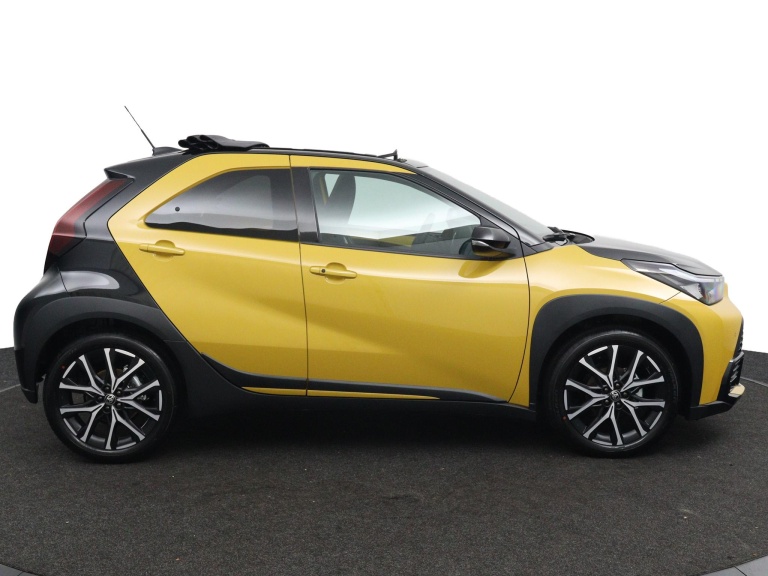 Toyota Aygo X - Hybrid 115 GR Sport 6