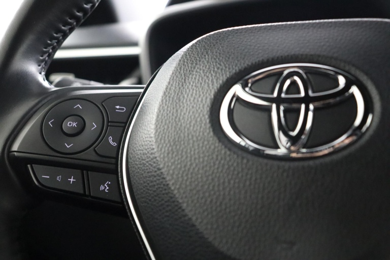 Toyota Corolla Cross - Hybrid 140 Dynamic 19