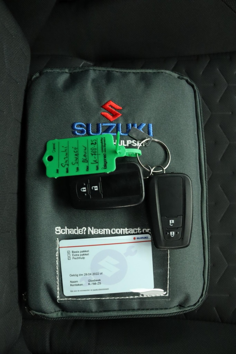 Suzuki Swace - 1.8 Hybrid Select 11