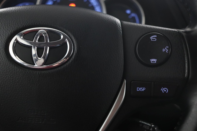 Toyota Auris - 1.6 Dynamic 21