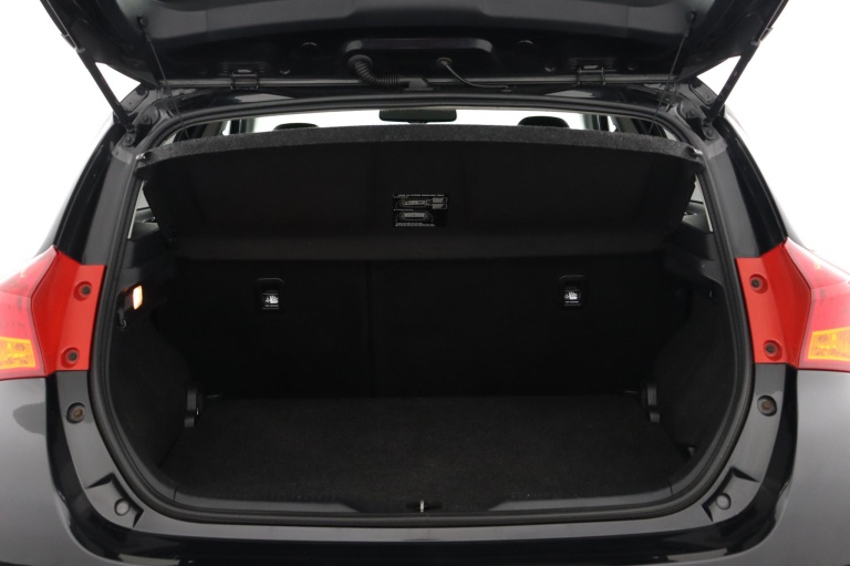 Toyota Auris - 1.6 Dynamic 23