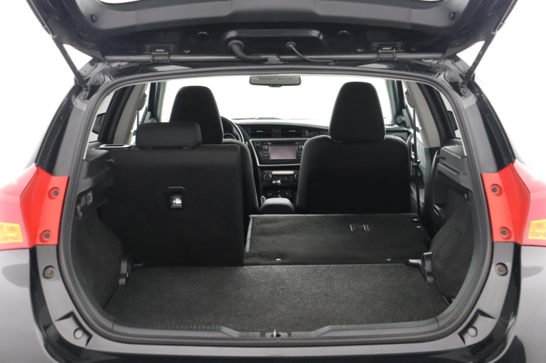 Toyota Auris - 1.6 Dynamic 25