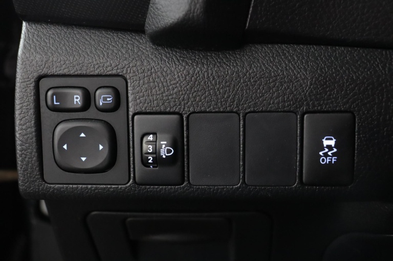 Toyota Auris - 1.6 Dynamic 29