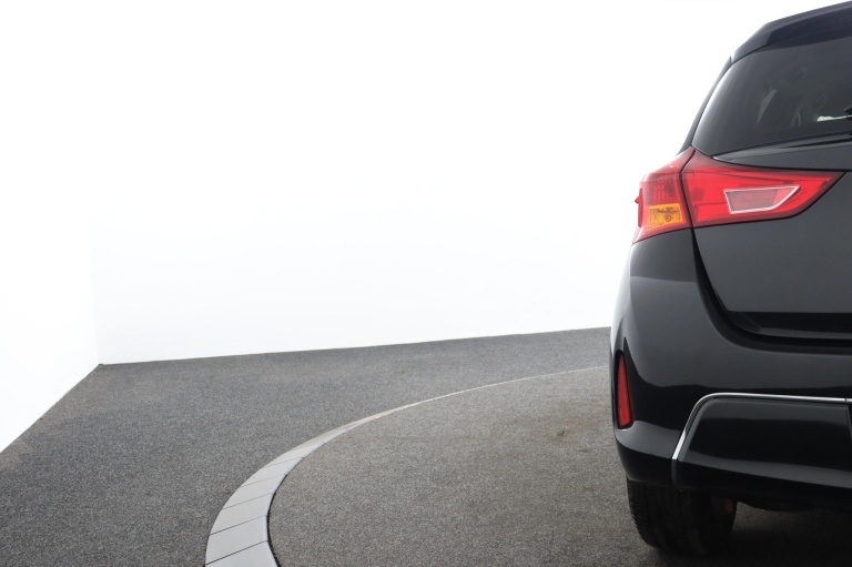 Toyota Auris - 1.6 Dynamic 38