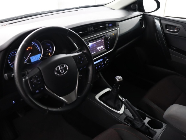 Toyota Auris - 1.6 Dynamic
