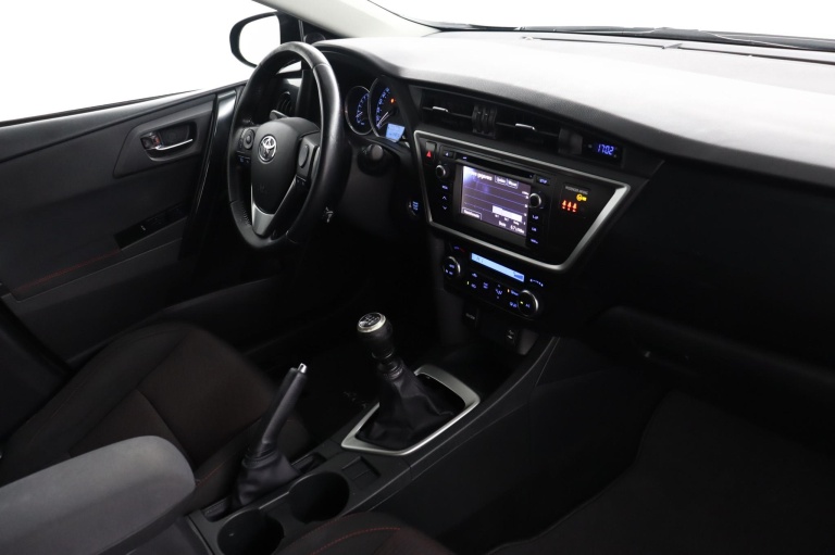 Toyota Auris - 1.6 Dynamic 51