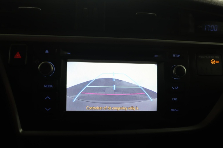 Toyota Auris - 1.6 Dynamic 9