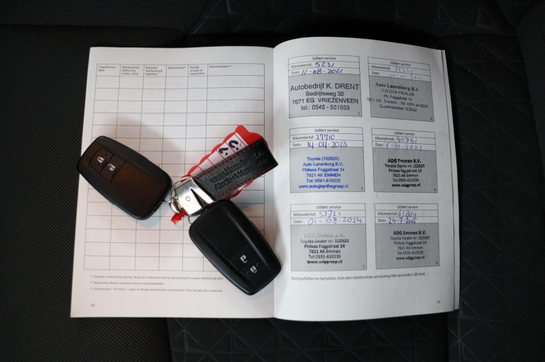 Toyota C-HR - 1.8 Hybrid Business Plus 11