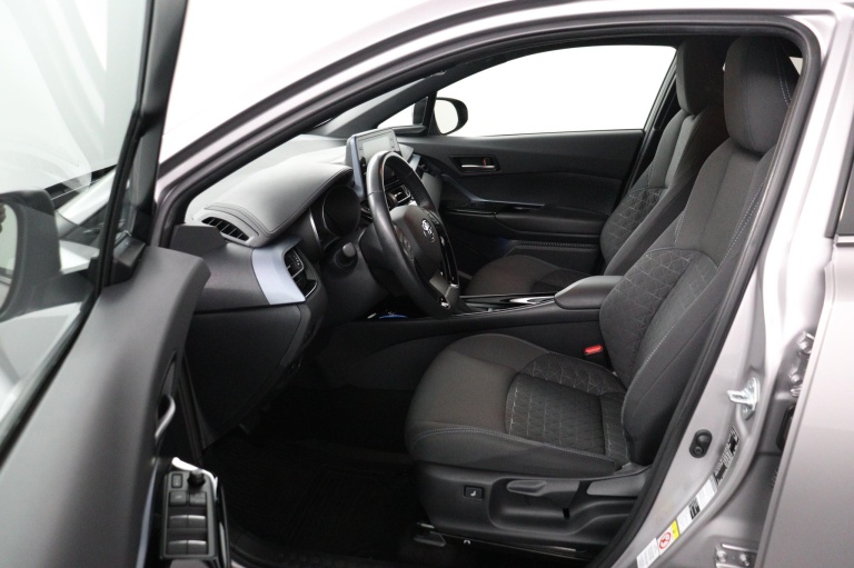Toyota C-HR - 1.8 Hybrid Business Plus 17