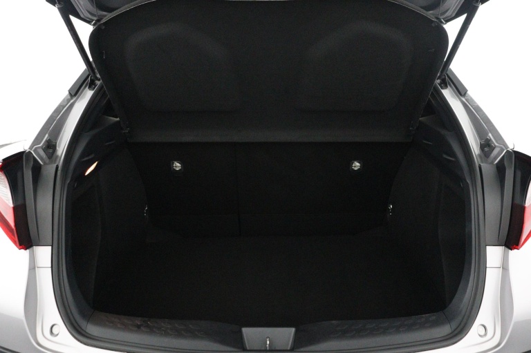 Toyota C-HR - 1.8 Hybrid Business Plus 22