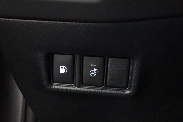 Toyota C-HR - 1.8 Hybrid Business Plus 30