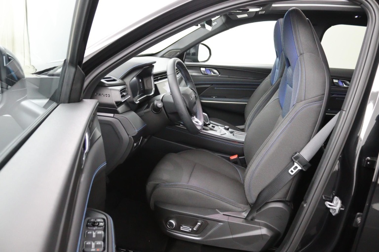 Lynk & Co 01 - 1.5 17