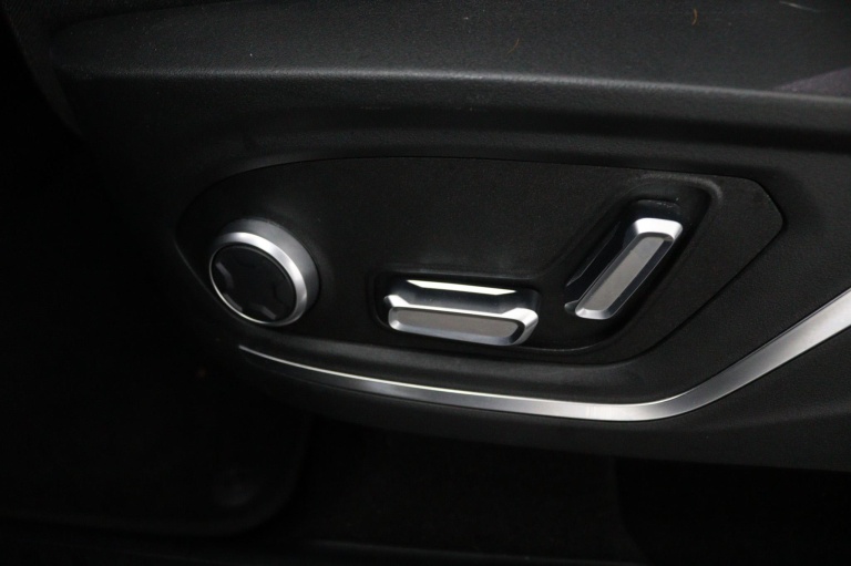 Lynk & Co 01 - 1.5 38