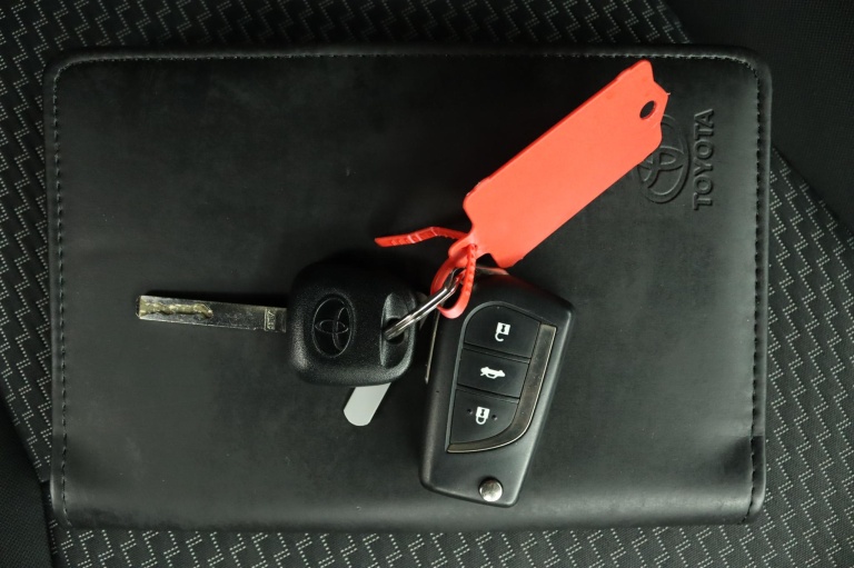 Toyota Verso - 1.8 VVT-i Business Top 5 editie 11