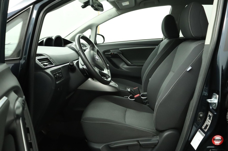 Toyota Verso - 1.8 VVT-i Business Top 5 editie 17