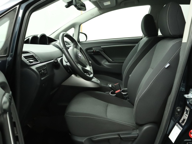 Toyota Verso - 1.8 VVT-i Business Top 5 editie