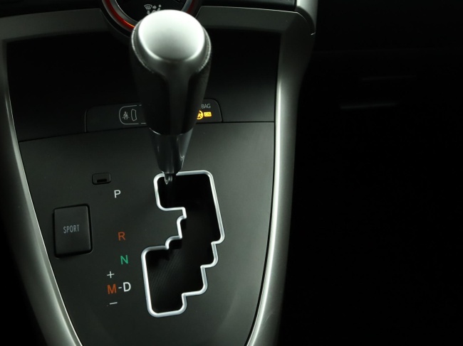 Toyota Verso - 1.8 VVT-i Business Top 5 editie