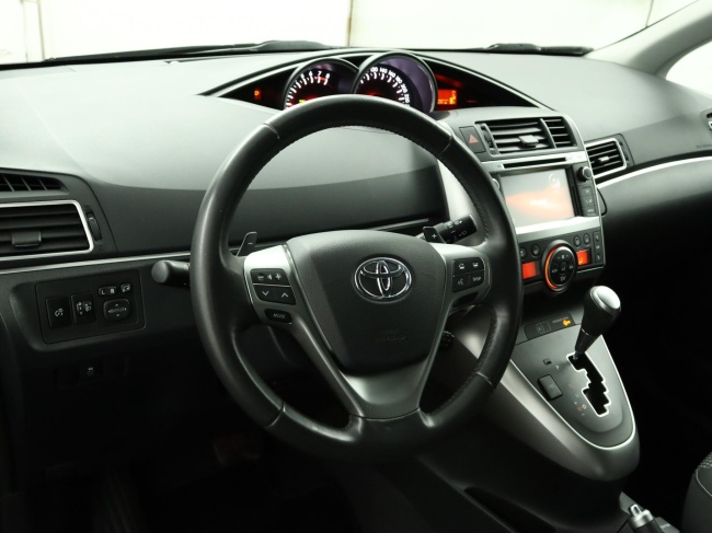 Toyota Verso - 1.8 VVT-i Business Top 5 editie