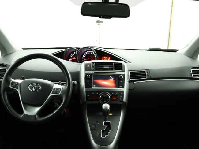 Toyota Verso - 1.8 VVT-i Business Top 5 editie