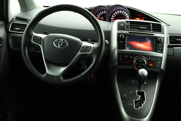 Toyota Verso - 1.8 VVT-i Business Top 5 editie 63