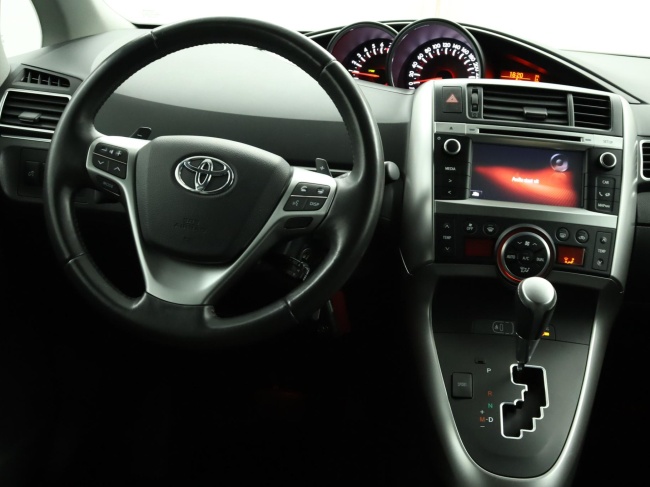 Toyota Verso - 1.8 VVT-i Business Top 5 editie