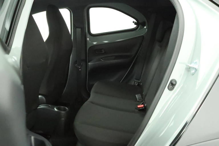 Toyota Aygo X - 1.0 VVT-i MT Pulse 18