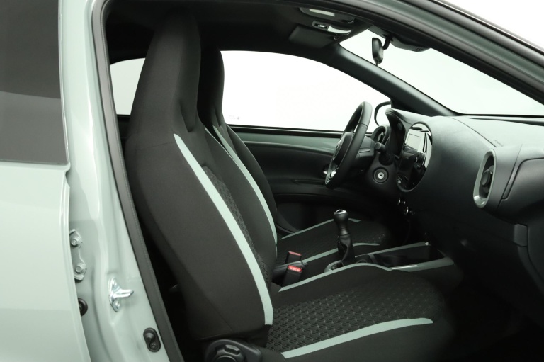 Toyota Aygo X - 1.0 VVT-i MT Pulse 22