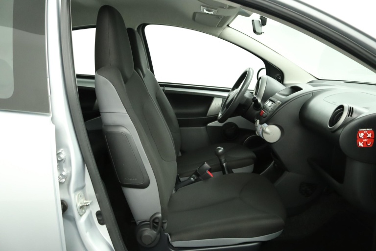 Toyota Aygo - 1.0 VVT-i Now 21