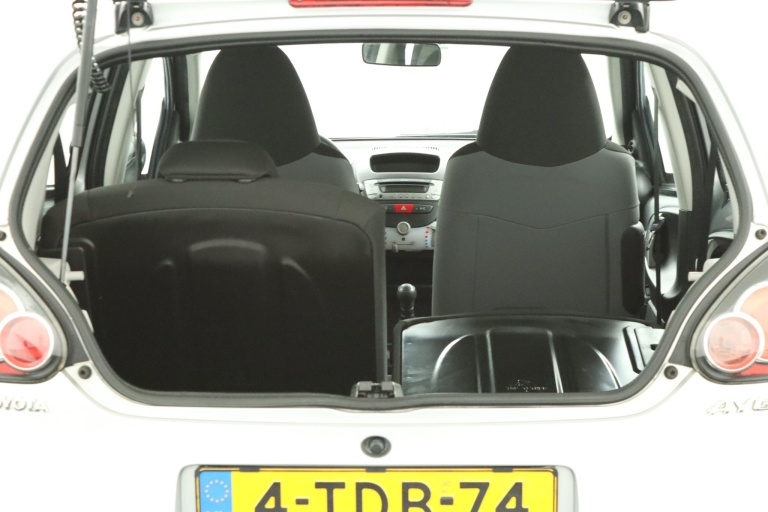 Toyota Aygo - 1.0 VVT-i Now 24