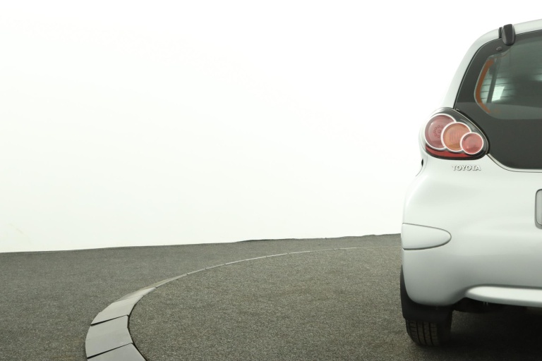 Toyota Aygo - 1.0 VVT-i Now 40