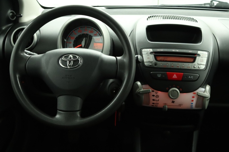 Toyota Aygo - 1.0 VVT-i Now 45