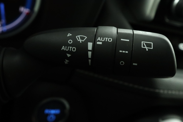 Toyota RAV4 - 2.5 Hybrid Dynamic 32