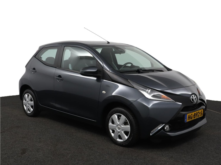 Toyota Aygo - 1.0 VVT-i x-play 14