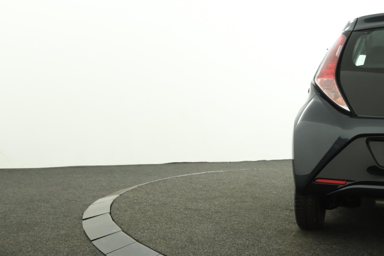 Toyota Aygo - 1.0 VVT-i x-play 41