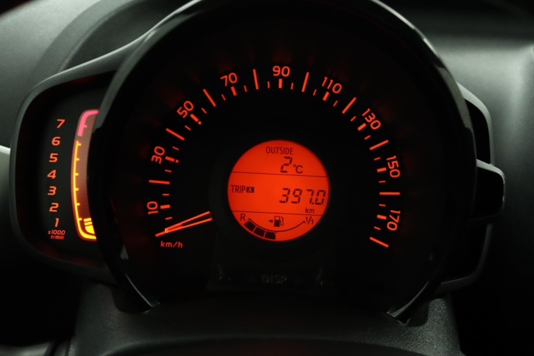 Toyota Aygo - 1.0 VVT-i x-play 46