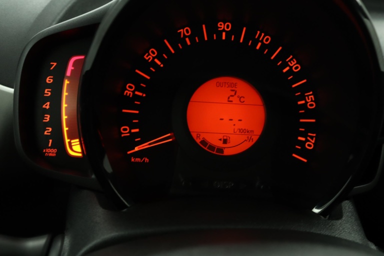 Toyota Aygo - 1.0 VVT-i x-play 50