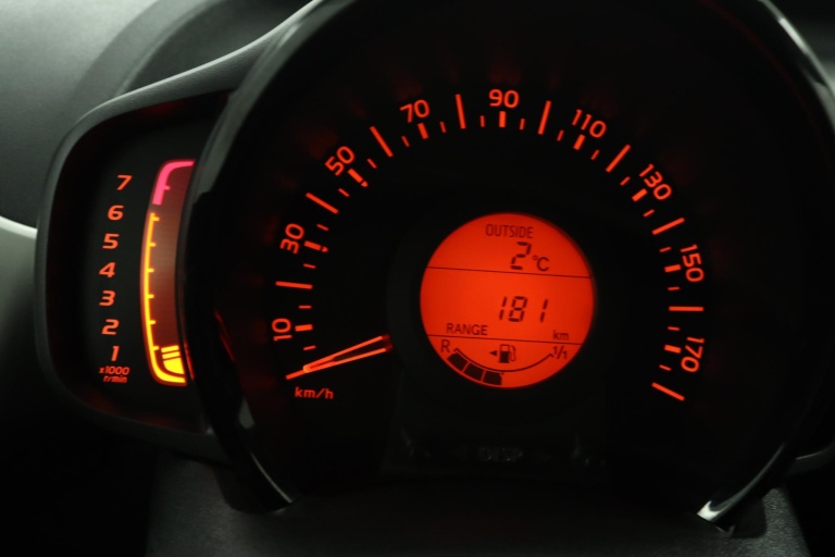 Toyota Aygo - 1.0 VVT-i x-play 52