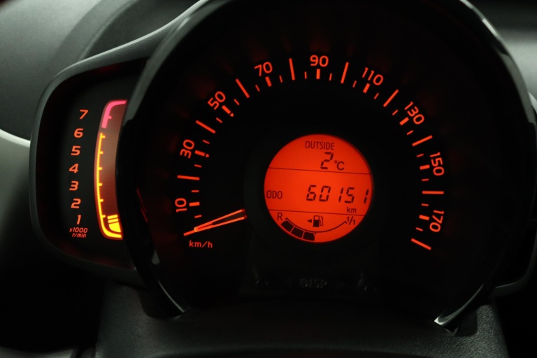 Toyota Aygo - 1.0 VVT-i x-play 6