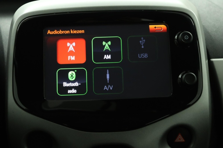 Toyota Aygo - 1.0 VVT-i x-play 8