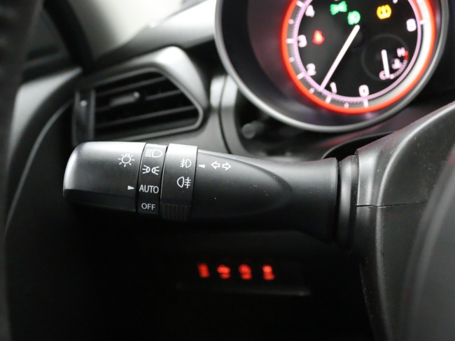 Suzuki Swift - 1.2 Stijl Smart Hybrid