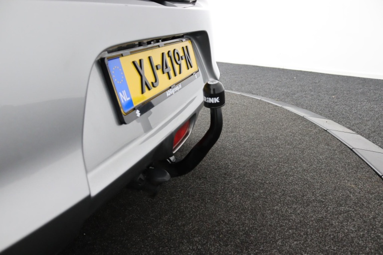 Suzuki Swift - 1.2 Stijl Smart Hybrid 35