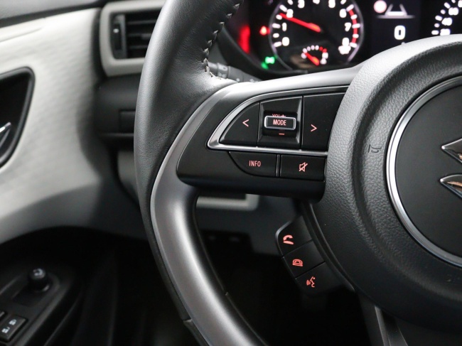 Suzuki Swift - 1.2 Select Smart Hybrid