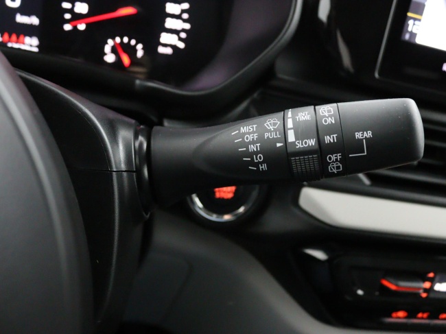 Suzuki Swift - 1.2 Select Smart Hybrid