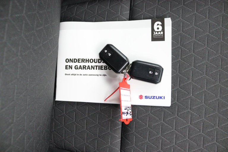 Suzuki Swift - 1.2 Select Smart Hybrid 24