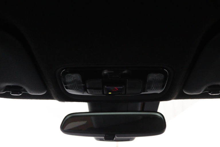 Toyota Yaris Cross - 1.5 Hybrid First Edition 32